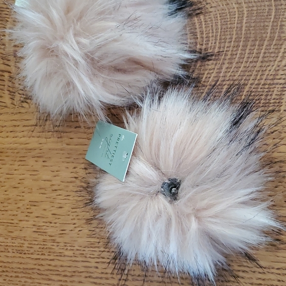 Anthropologie Pick-a-pom Long tipped-fur pom- nuetral/black - Picture 2 of 5